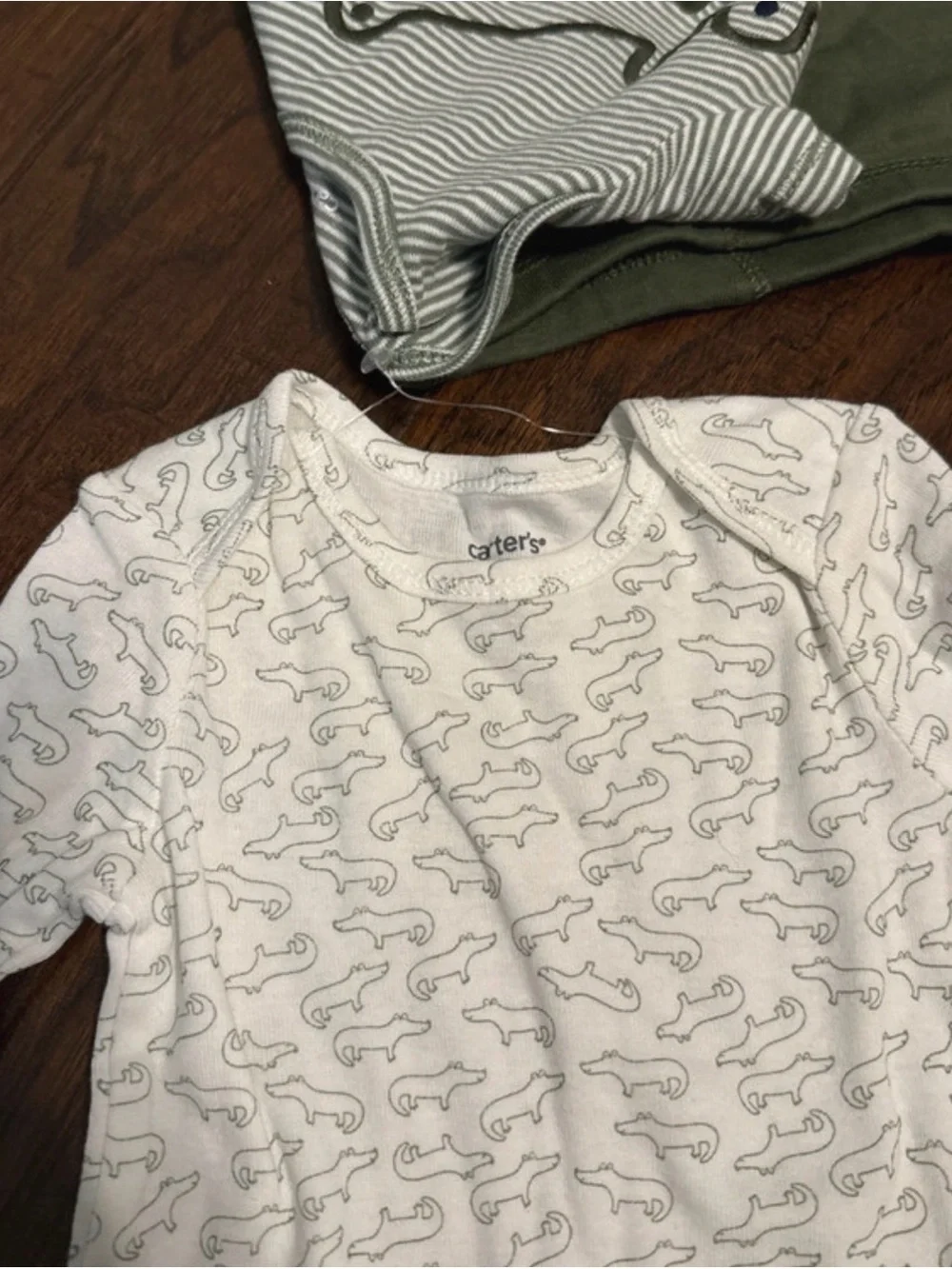 Carter's Green 'CHOMP' Crocodile Baby Three-Piece Set 6 Months NWT Onesie Pants